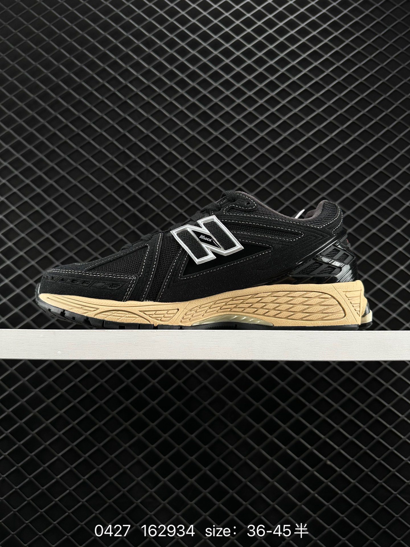 New Balance M1906